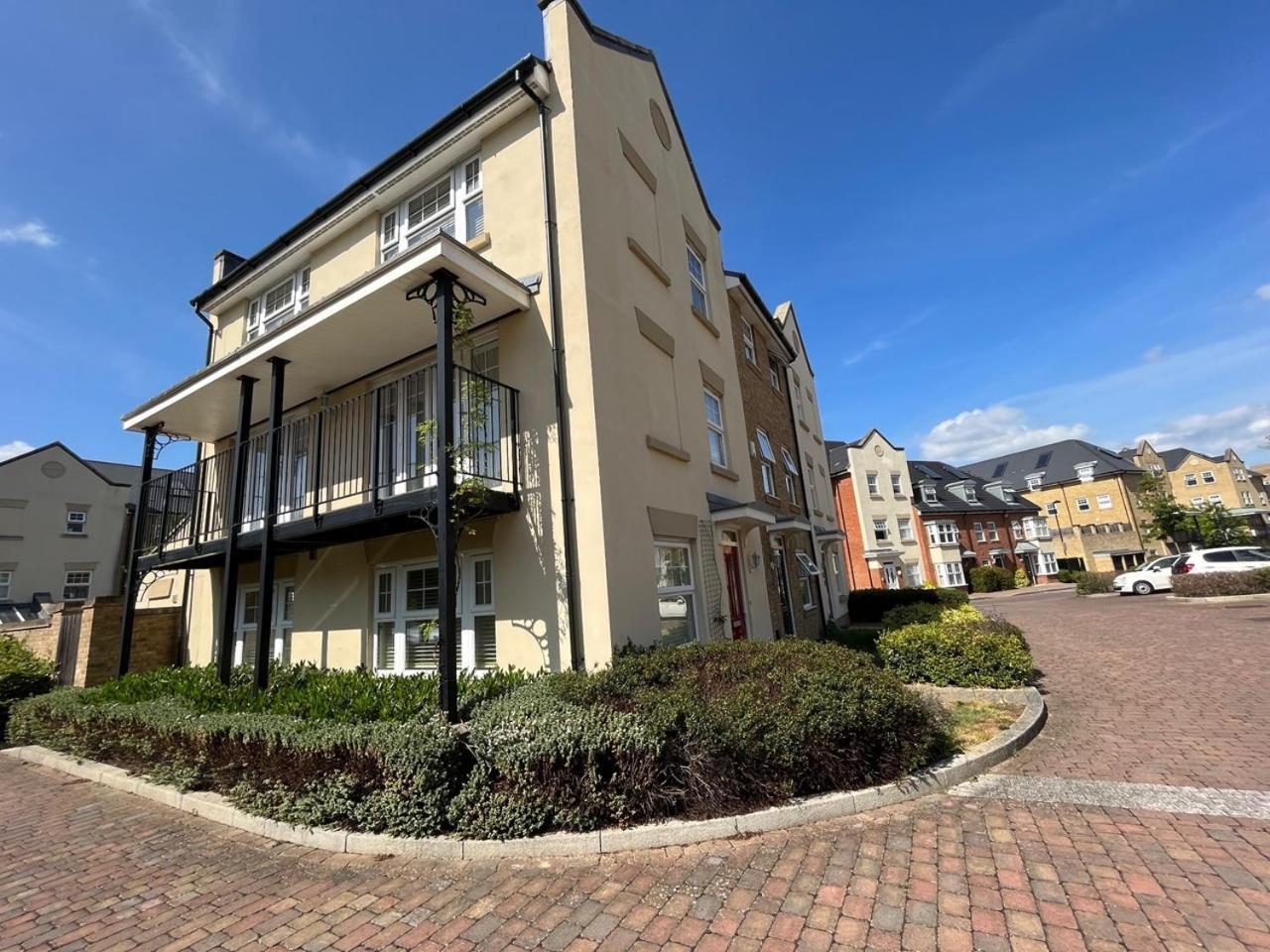 Bromley Common- Double Bedroom With En-Suite With Private Lounge In Shared Town House מראה חיצוני תמונה