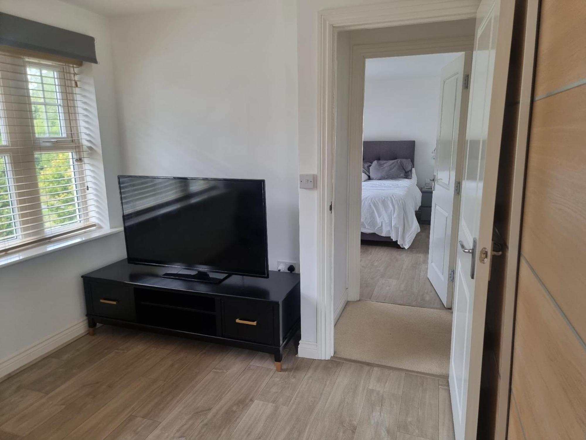 Bromley Common- Double Bedroom With En-Suite With Private Lounge In Shared Town House מראה חיצוני תמונה