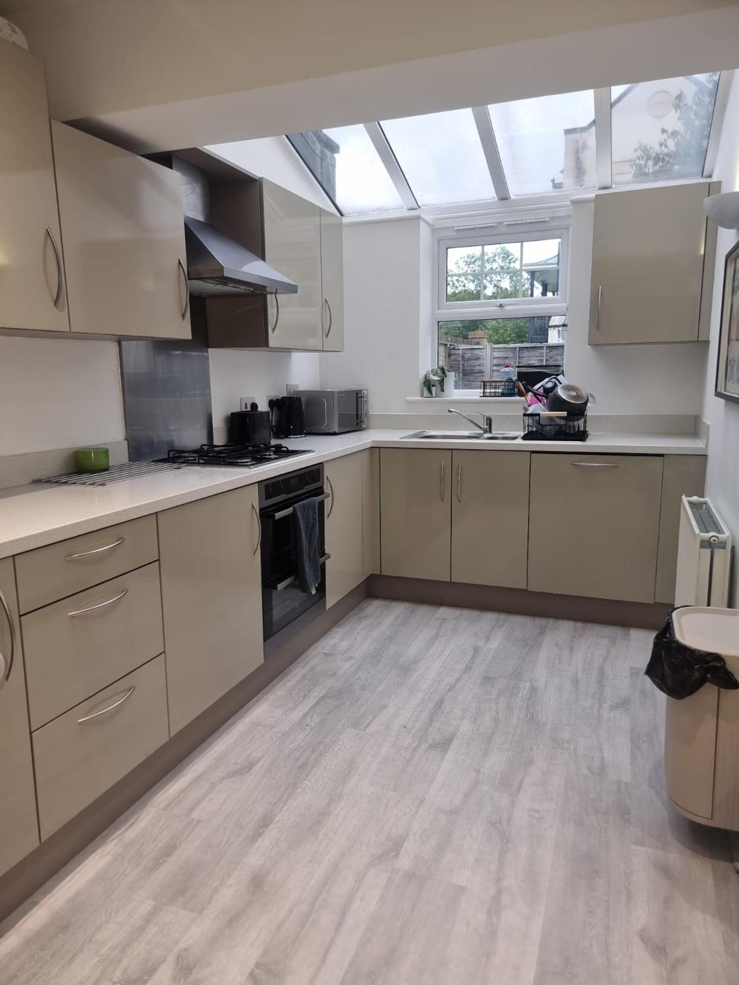 Bromley Common- Double Bedroom With En-Suite With Private Lounge In Shared Town House מראה חיצוני תמונה