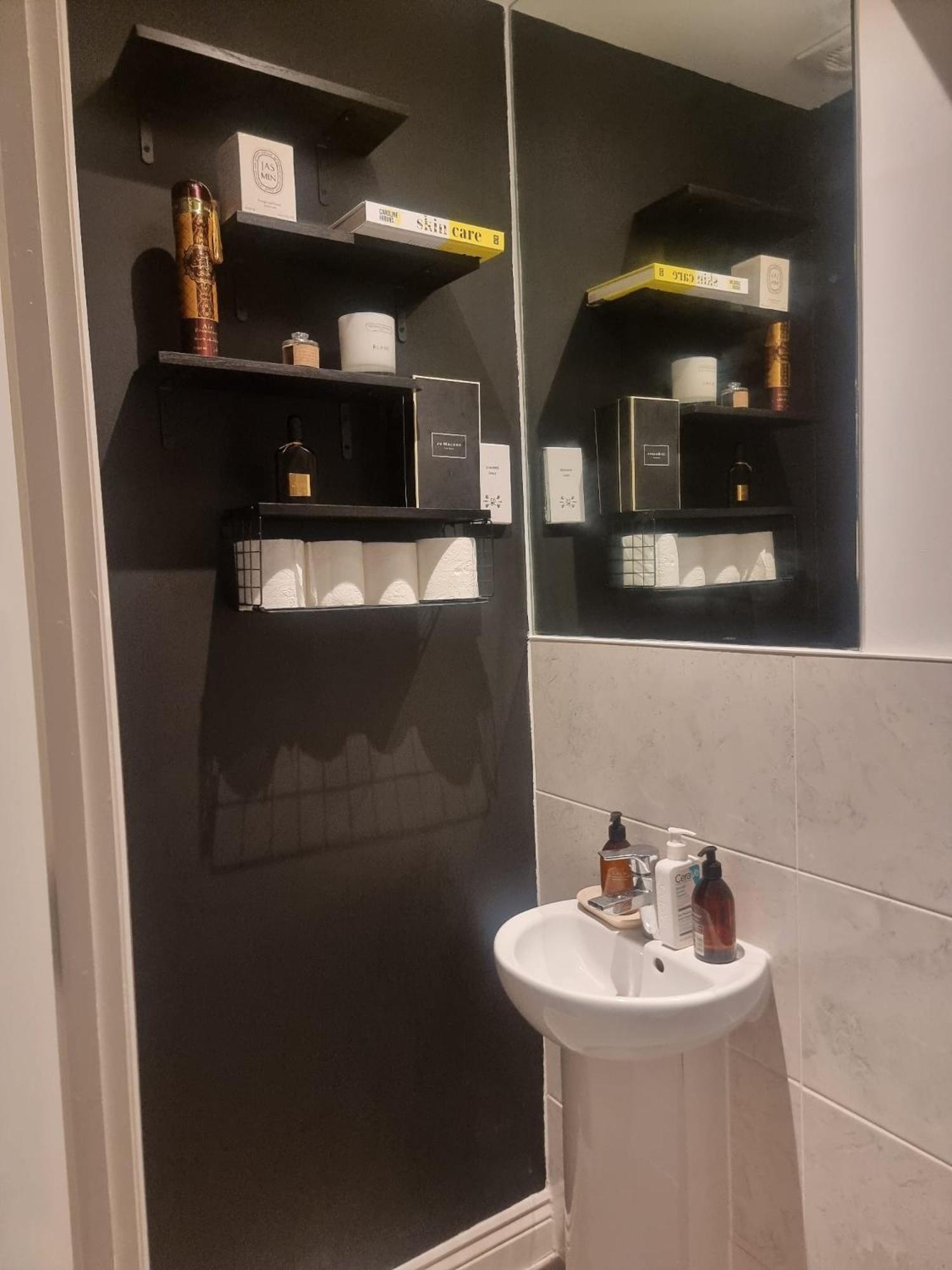 Bromley Common- Double Bedroom With En-Suite With Private Lounge In Shared Town House מראה חיצוני תמונה